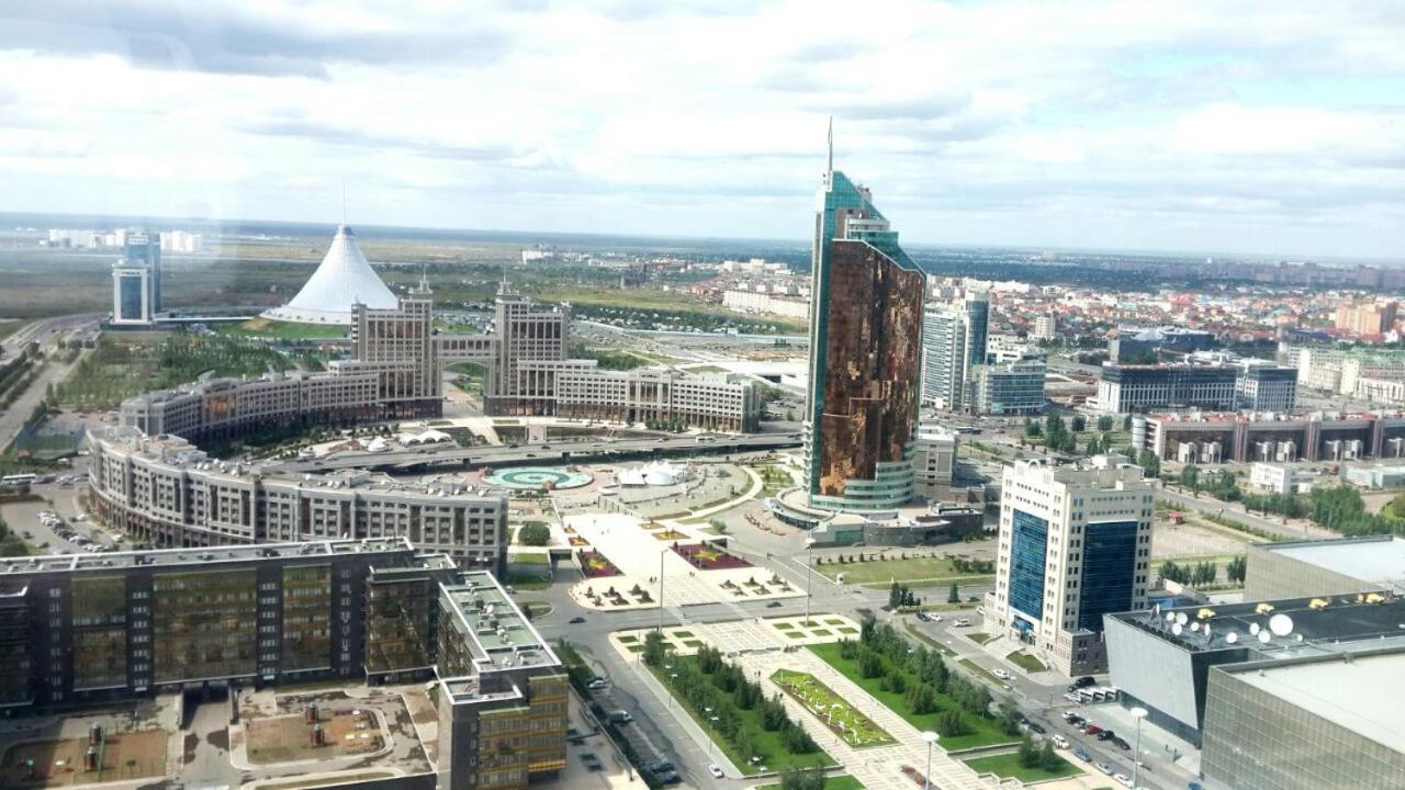 Северное Сияние 35 Этаж Astana Buitenkant foto