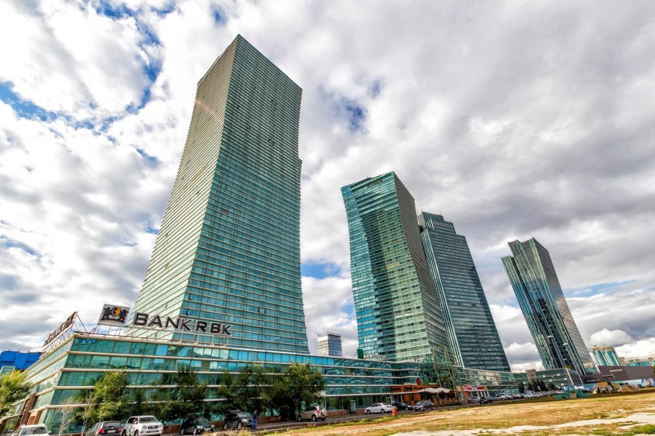 Северное Сияние 35 Этаж Astana Buitenkant foto