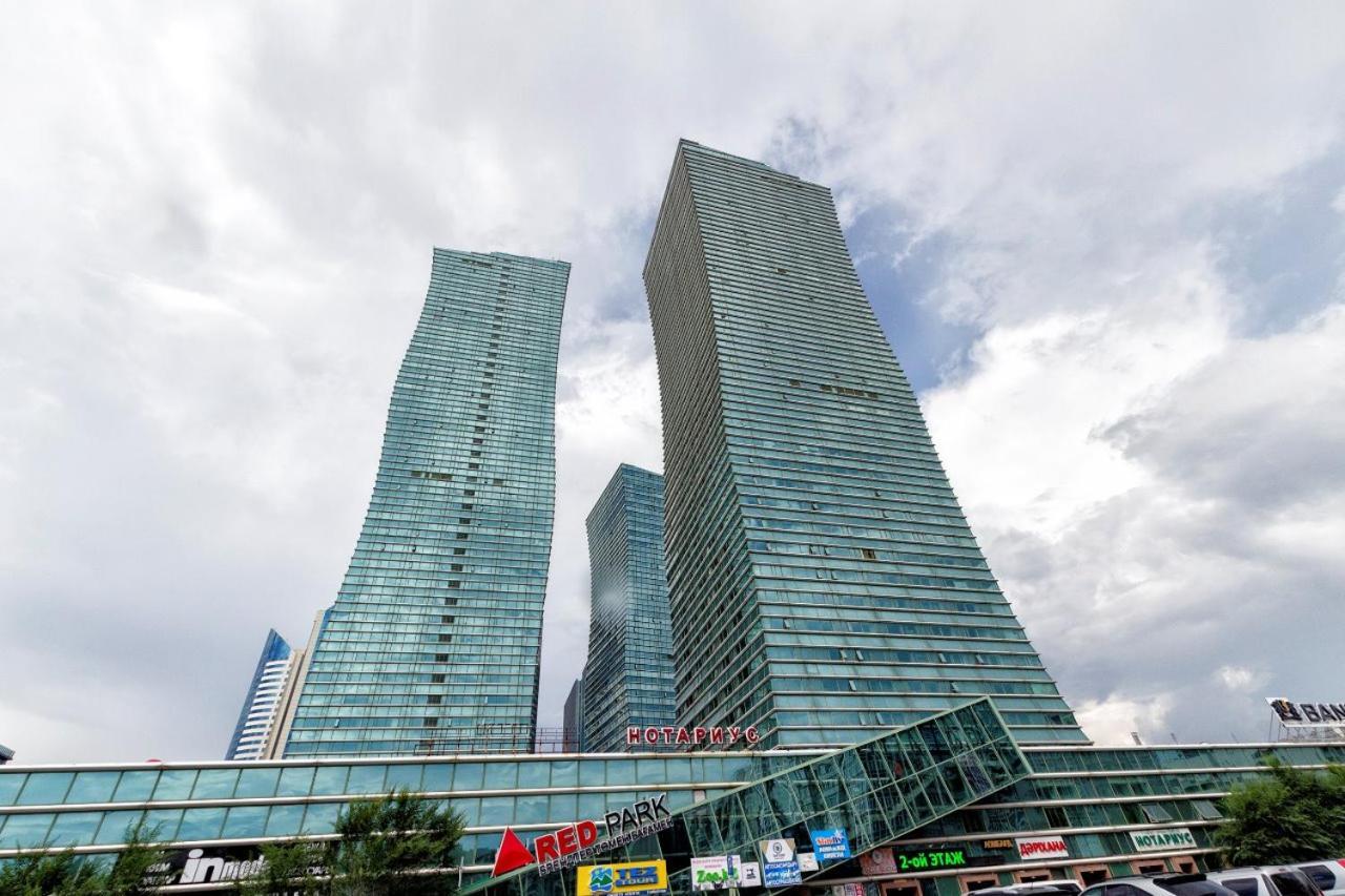 Северное Сияние 35 Этаж Astana Buitenkant foto